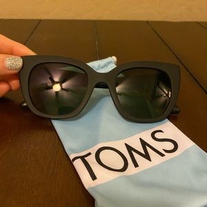 TOMS Sunglasses